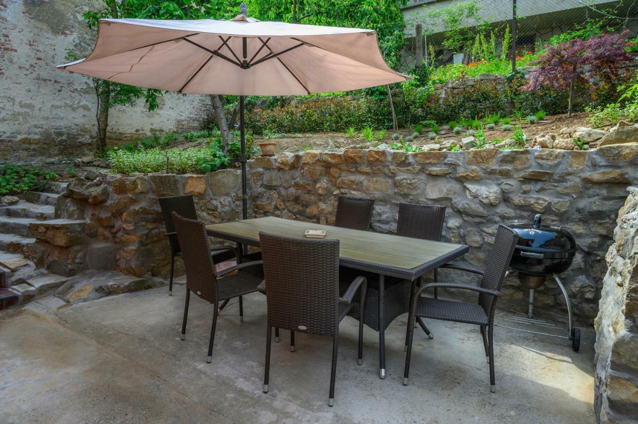 Vitality Guest House Veliko Tărnovo Exteriör bild